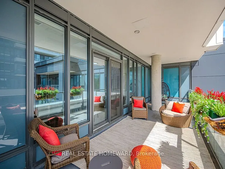 5 Wellington St S #301 — Photo 5