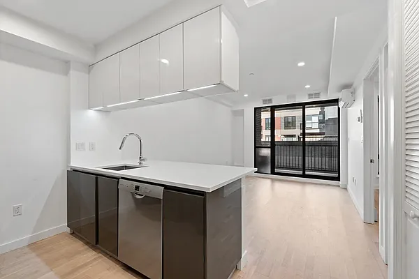 Rented by Living New York | media 14