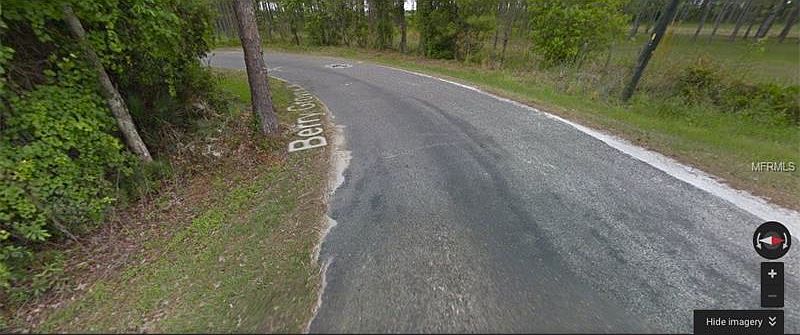 2nd image of 6704 Berry Groves Rd
