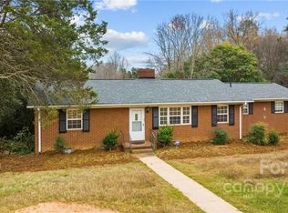 4902 Idlewild Rd N, Charlotte, NC 28227