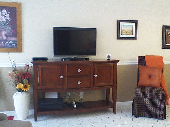 2nd image of 88 Lyndhurst Dr #D