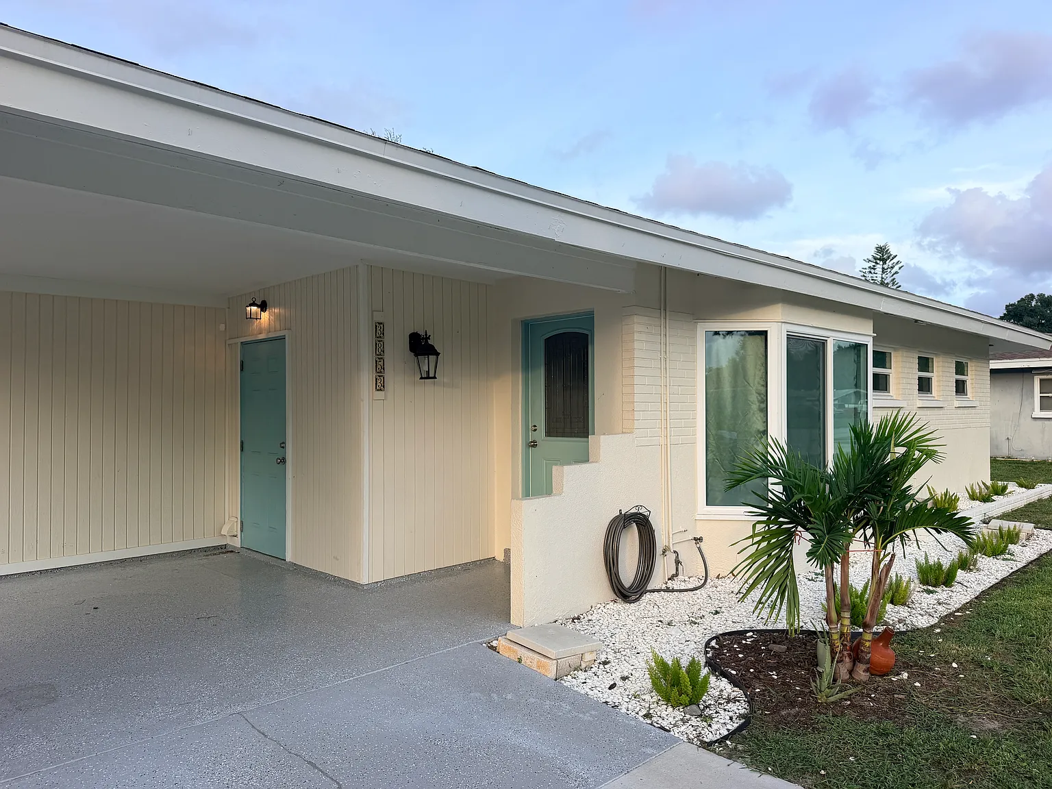 3 bed, 1400 sqft, $2,500 — Photo 3