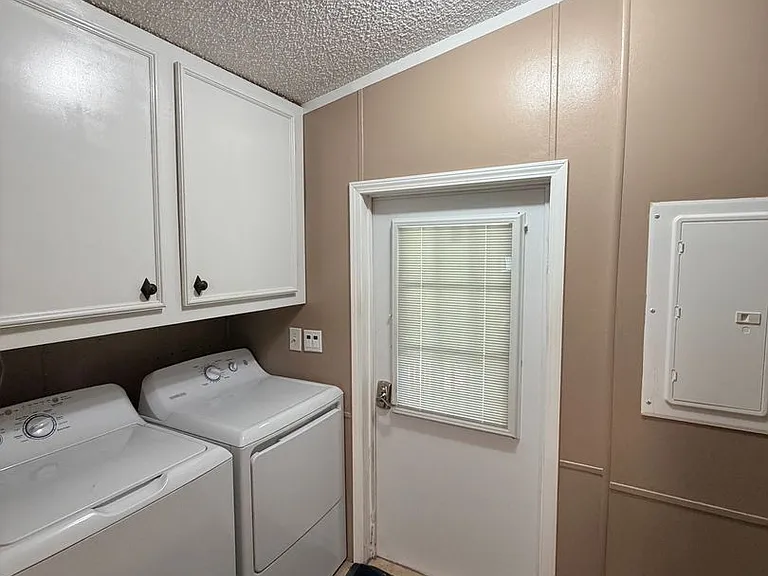7810 W Lakeshore Dr — Photo 22
