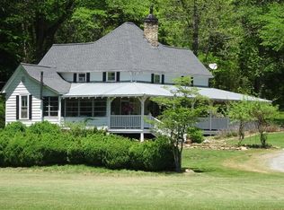 32 Moses Creek Rd, Cullowhee, NC 28723