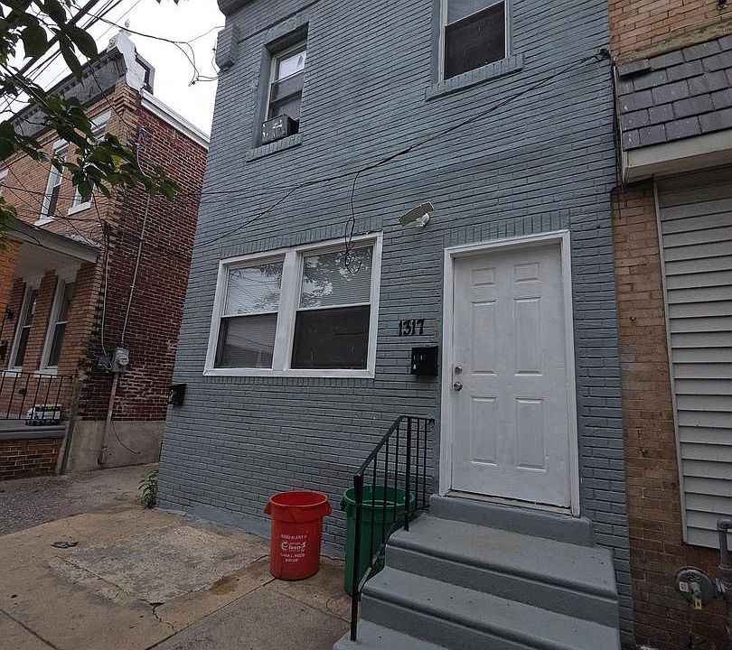 1st image of 1317 S 10th St