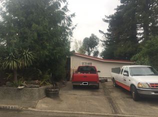 3039 Myrtle St, North Bend, OR 97459