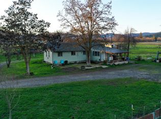 3656 Sams Valley Rd, Gold Hill, OR 97525