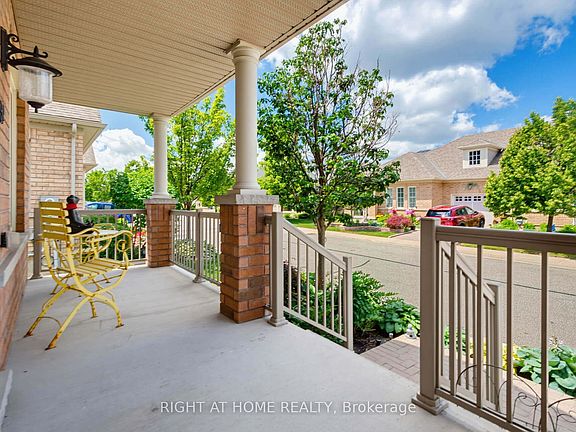 4th image of 39 Lacorra Way
