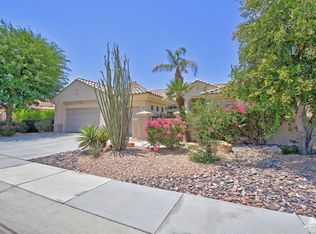 38425 Red Cedar Dr, Palm Desert, CA 92211