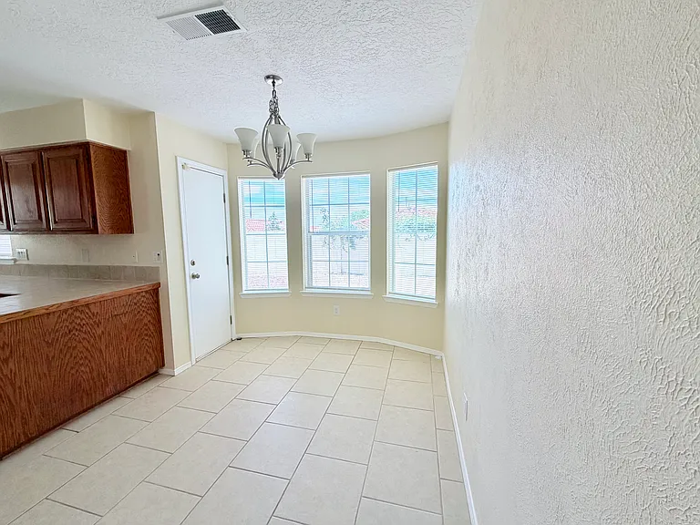 6125 Rosetree Pl NE — Photo 14