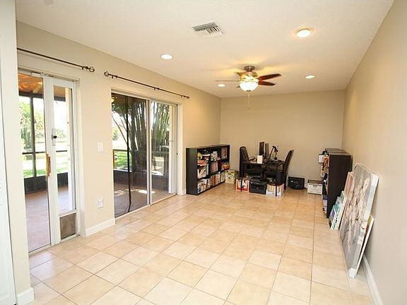 5th image of 9801 NW 9th Ct