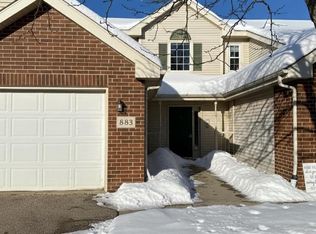 883 Park St APT 201, Oregon, WI 53575