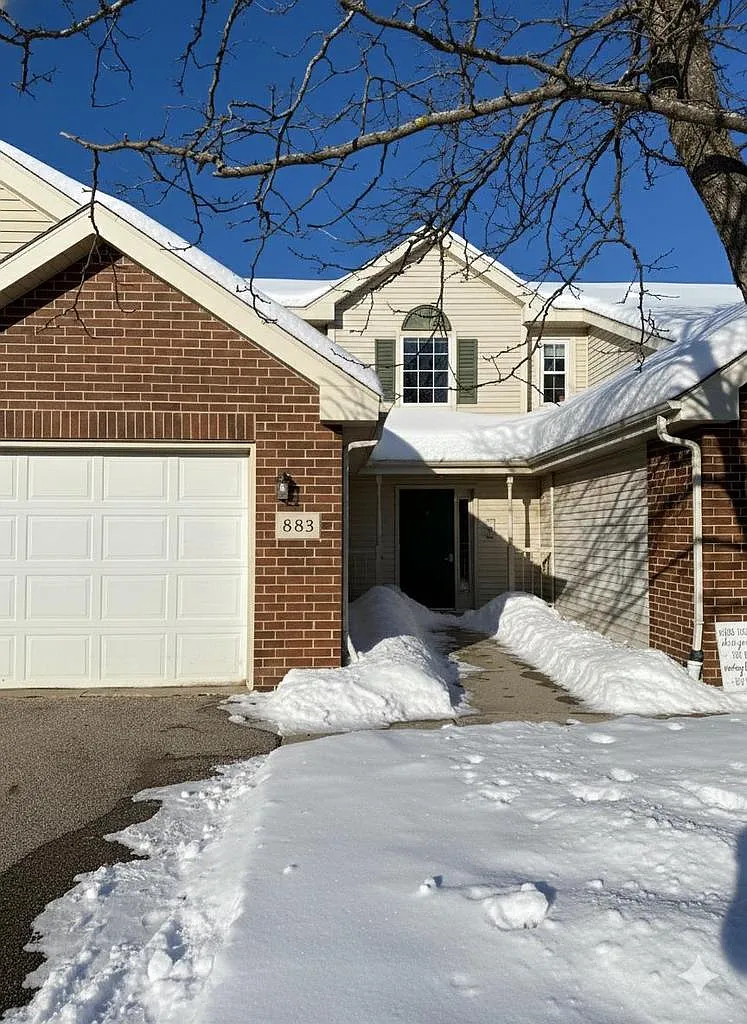 883 Park Street #201 photo 1