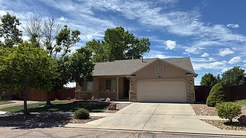 7660 Amberly Dr Photo 1