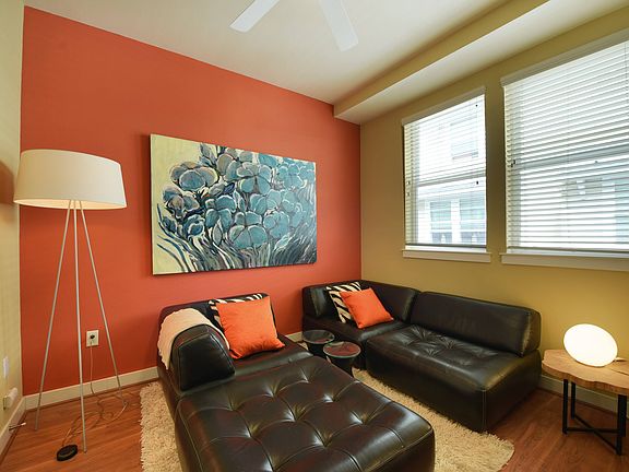 5th image of 267 Cahill Park Dr