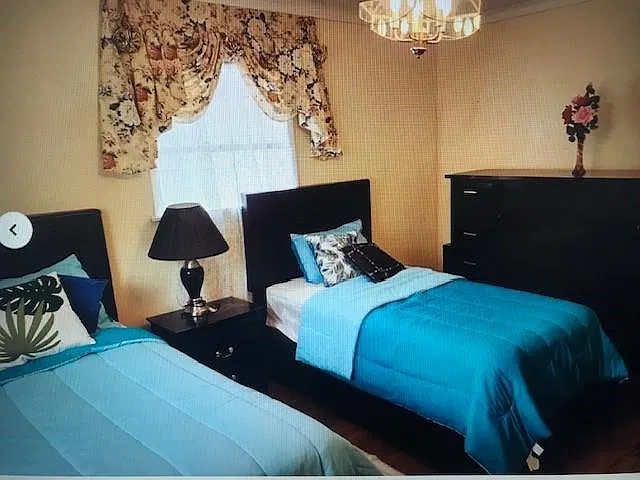 4 bed, 2.0 bath, 2230 sqft, $1,500 — Photo 4