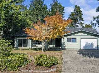 1499 20th St, Florence, OR 97439