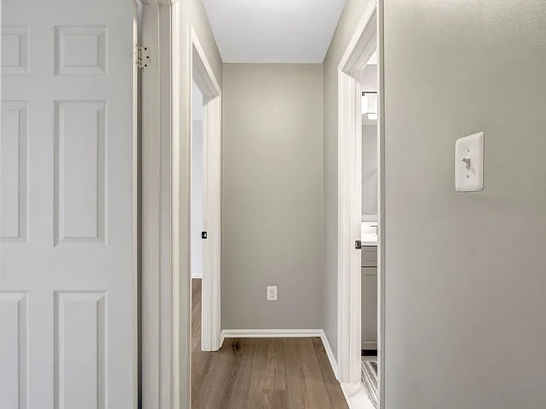 1848 Heather Glen Ct — Photo 28