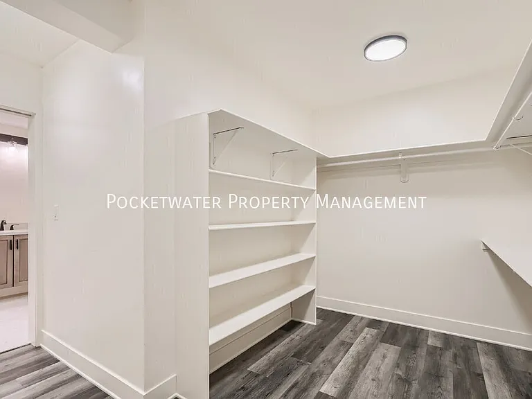 3595 Darley Ave — Photo 19
