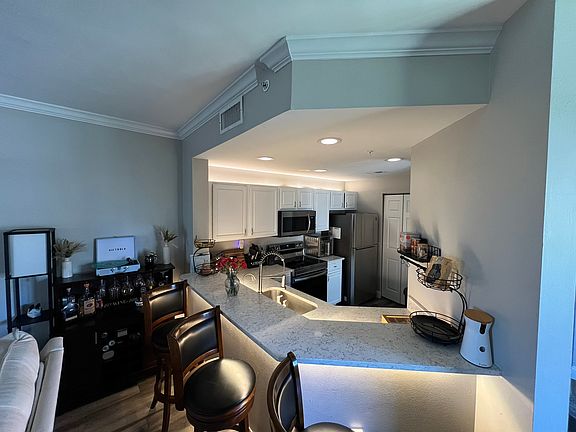 3rd image of 5711 Bentgrass Dr Unit 201