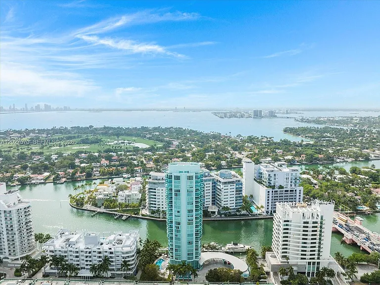 6000 Indian Creek Dr #8B — Photo 40