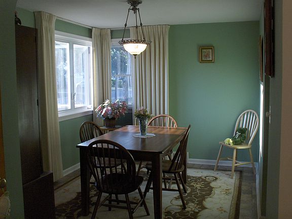 5th image of 121 Blackstone Blvd