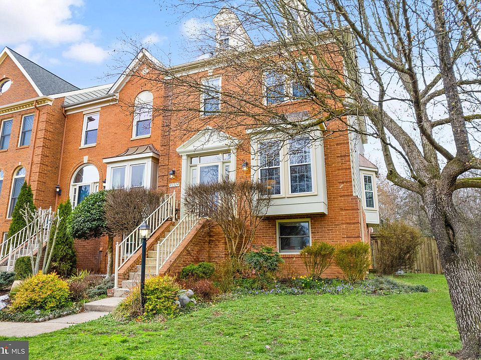1st image of 46524 Lynnhaven Sq