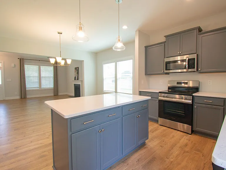 5611 Pondhaven Dr — Photo 8