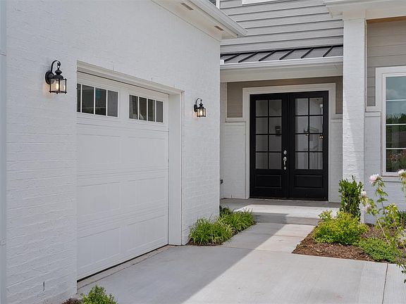 3rd image of 421 Basin Way