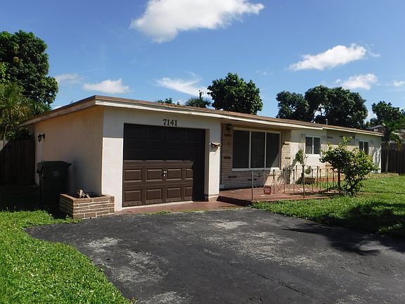 2nd image of 7141 SW 11th St