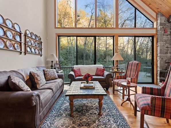 326 Trail Blazer Ln, Highlands, NC 28741