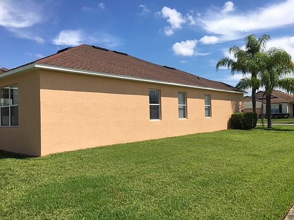 4th image of 556 First Cape Coral Dr