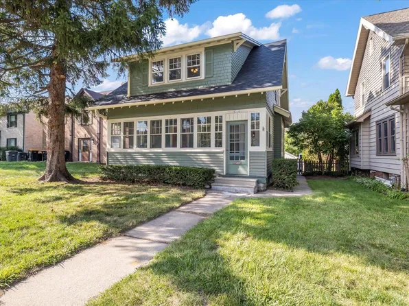 8364 Watertown Plank ROAD, Wauwatosa, WI 53213