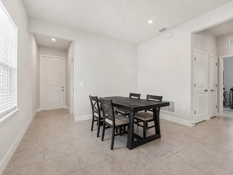 14048 Crimson Ave — Photo 39