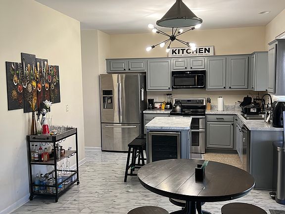 2nd image of 3519 Panarama Dr