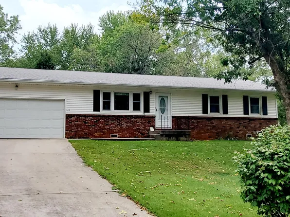 610 N North Terrace Lane, Stockton, MO 65785