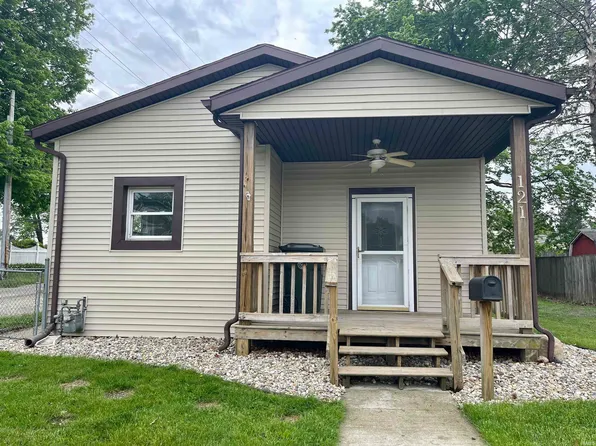 121 W Green St, Plymouth, IN 46563