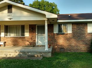 697 Cross St, Rossville, GA 30741