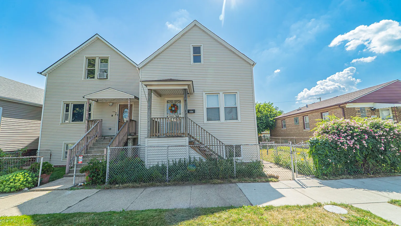 10439 S Avenue M photo 1