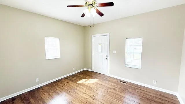 747 N Elder Ave #0 — Photo 5