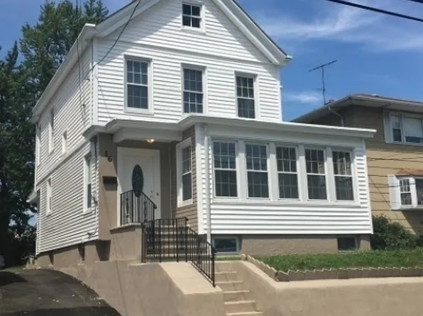 16 Mineral Sprg A, Passaic City, NJ 07055