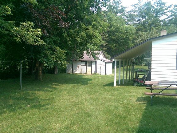 3rd image of 451 County Road 3 NW