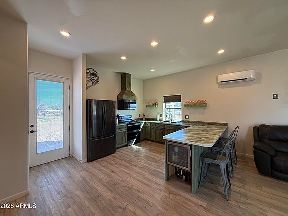 3rd image of 10545 N Ralston Rd