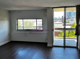 872 State St #410, Cambridge, MA 02139