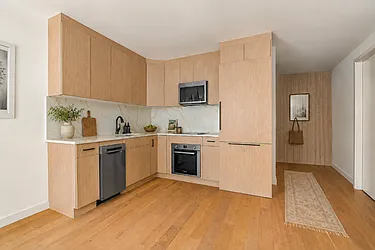 1218 Putnam Avenue, #1B