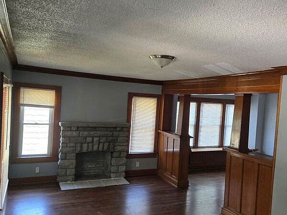 5th image of 2411 E 70th St