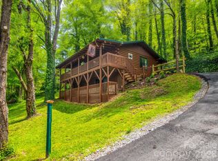 154 Cedarwood Dr, Waynesville, NC 28785