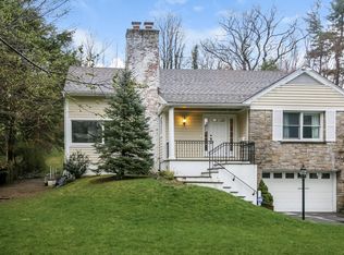 1110 Post Rd, Scarsdale, NY 10583