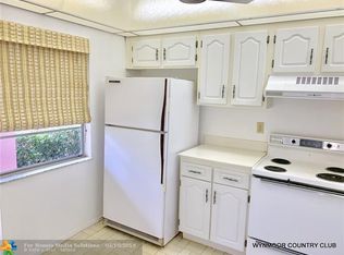 1203 Bahama Bnd APT B1, Pompano Beach, FL 33066