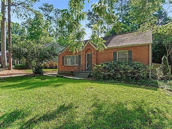4th image of 1511 Deerwood Dr